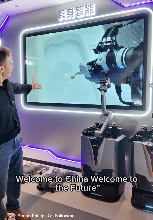 Simon Phillips: Bridging Technology and Culture from China